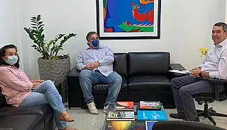 Délia e Neno Razuk discutem com o Governo reforço de prevenção ao vírus em Dourados