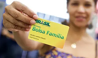 Caixa paga novo Bolsa Família a beneficiários com NIS de final 3