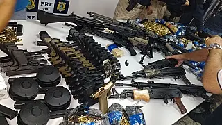 Nos últimos sete meses PRF interceptou mais de 190 mil munições que saíram do Paraguai com destino a