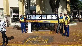 Em vinte estados e DF funcionários dos Correios aderem à greve