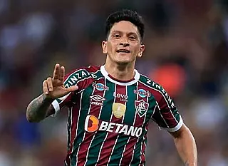 Começa a disputa intercontinental de futebol
