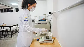 Pesquisa do curso de Farmácia da Unigran avalia segurança de produtos naturais