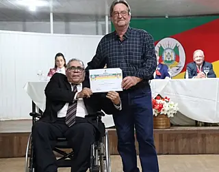 Creusimar homenageia pecuarista pelo dia do Gaúcho