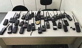 Polícia apreende 37 rádios que seriam para captar sinal do IML