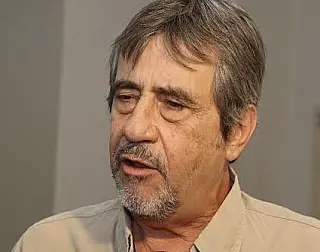Legislação anacrônica impede prefeita de escolher melhores quadros, diz secretário