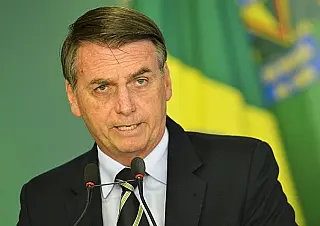 Brasileiros com mais de 25 anos poderão ter até quatro armas em casa