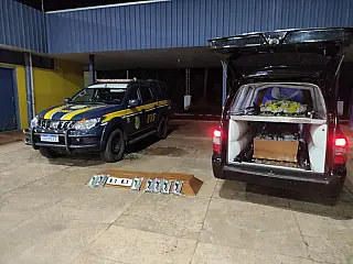 PRF apreende cocaína em caixão de defunto