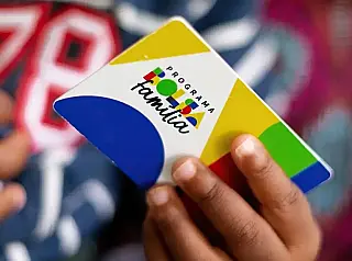 Caixa paga Bolsa Família a cartão final 6