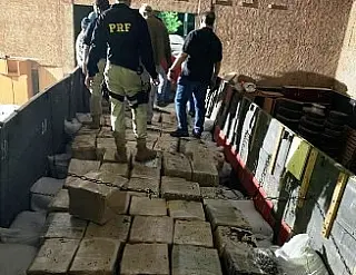 Homem de 66 anos é preso com carregamento de 11 toneladas de maconha