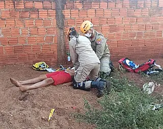 População se revolta com acidente em que jovem matou adolescente que soltava pipa