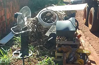 Prefeitura faz arrastão da limpeza no distrito de Indápolis