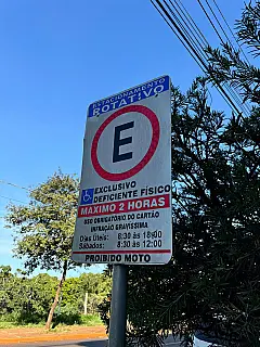 Câmara aprova projeto de Fábio Luís que amplia estacionamento gratuito para PcD em Dourados