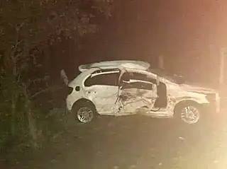 Indo para missa, padre fica ferido ao ter carro atingido por vaca 'voadora' em rodovia