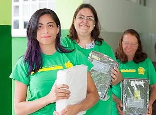 Mais de 250 mil voltam às aulas nesta quinta no Estado