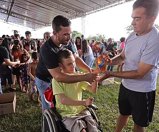 Prefeitura distribuiu 2,5 mil ovos de chocolate