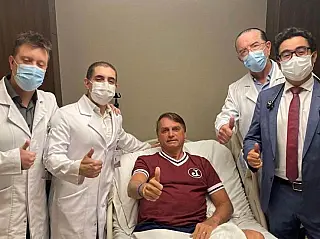 Médicos liberam Bolsonaro