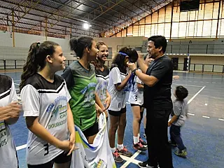 Jogos da Rede Municipal definem campeões do handebol