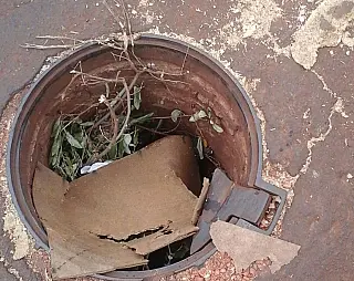Trânsito desviado por causa de cratera provoca mais estragos no Parque do Lago
