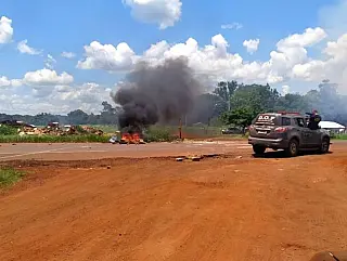 Confronto por disputa de terra registra tiroteio entre Polícia, índios e sitiantes