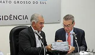 Governador sanciona 40 leis