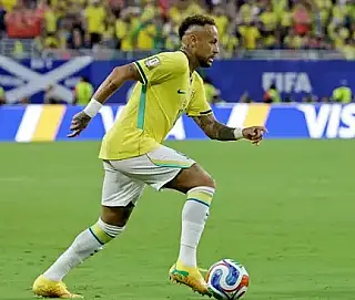 Brasil chega em primeiro para próxima fase