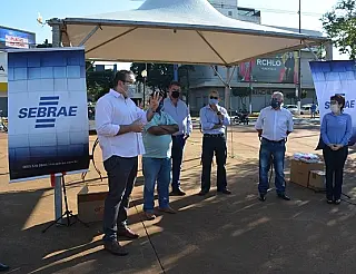 "Trabalho do Sebrae é importante apoio para orientar comércio", destaca Alan Guedes