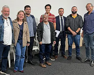 Hora-atividade a professores de apoio pedagógico em pauta