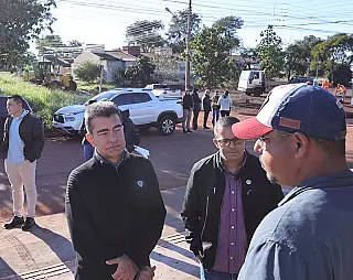 Prefeitura lança terceira frente de asfalto em Dourados