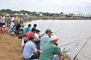 Pesca esportiva em parques de Dourados é regularizada pela prefeitura