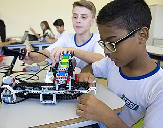 Cortes anunciados para o Sistema S podem acabar com ensino gratuito