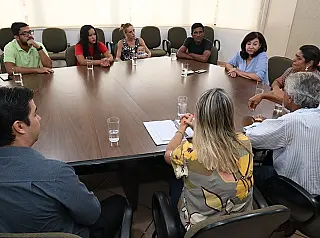 Prefeitura busca solução para 143 famílias que invadiram área pública em Dourados