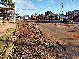 Começam trabalhos de sinalização de avenida duplicada em Dourados