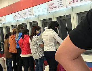 Bancos só retomam atendimento no dia 2