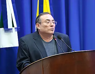Carlos Magno recebe Prêmio Ildefonso nesta sexta-feira