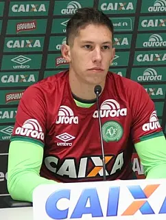 Follmann passa por nova cirurgia, e hospital descarta outra amputação