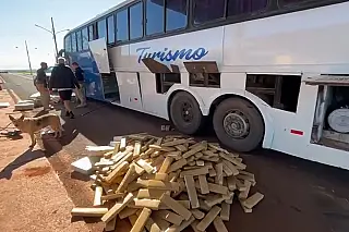 PRF de MS encontra drogas em ônibus que levava paraguaios para praia de Florianópolis