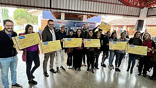 Prefeitura entrega mais de R$ 1 milhão em emendas para a educação