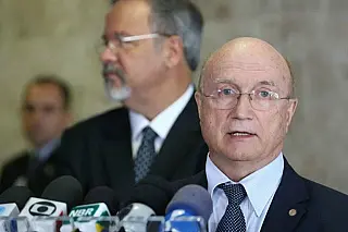 Mandato de deputado federal é reassumido por Osmar Serraglio