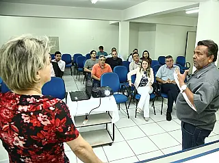 Dourados Brilha agrega todas as entidades do comércio este ano