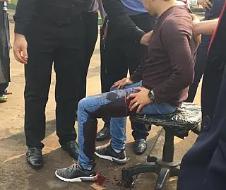 Praça de alimentação do shopping China volta a viver cenas de 'praça de guerra'