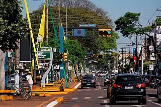 Ladrões invadem casa, ameaçam grávida e roubam carro em Dourados