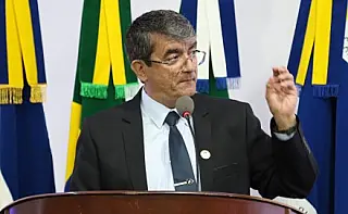 Juscelino solicita cobertura em pontos de ônibus do bairro Harrison de Figueiredo