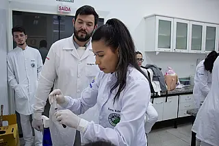 Biomedicina da Unigran realiza minicursos de aperfeiçoamento