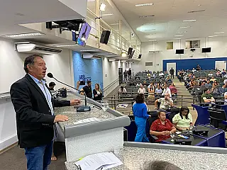 Deputados se dividem sobre renovar concessão da CCR