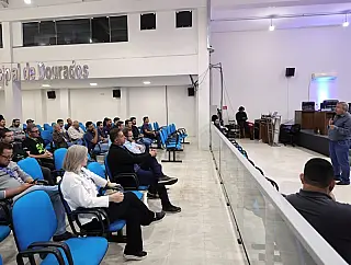 Prefeitura reúne empresas para combater fiação irregular