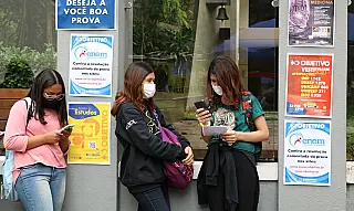 Enem serve de acesso ao ensino superior no Brasil e em Portugal
