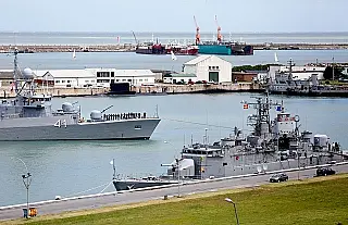Megaoperação na Argentina esta sendo feita para resgatar submarino, oxigênio pode estar no fim