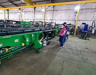 Dourados manda máquina para Bolívia