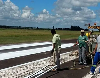Aeroporto de Dourados tem sinalização de pista renovada