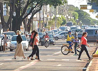Blitz do 'Maio Amarelo' chega aos pedestres nesta quinta